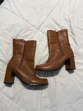 Harley Davidson Vintage Women's Brown Leather Block Heel Ankle Boots